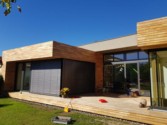 Terrassendiele Robinie 100 x 22 mm, glattkant, stehende Keilzinkung